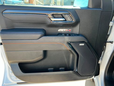 Certified 2025 GMC Sierra 1500 AT4 image 15