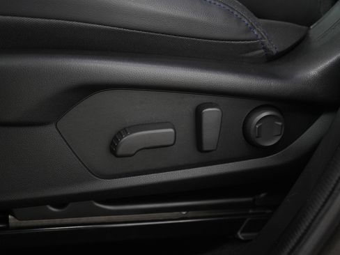 Used 2025 Subaru Forester Premium AWD/4WD image 28