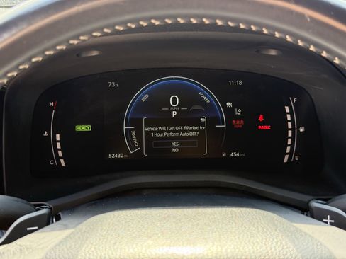 Used 2025 Toyota Camry SE image 19