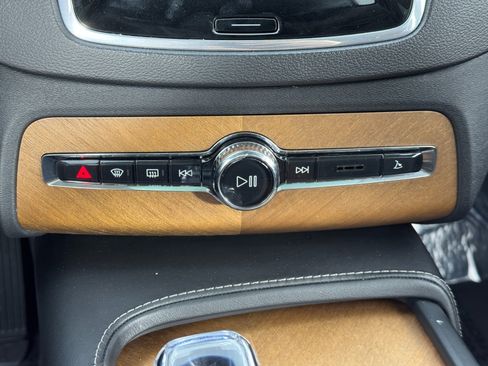 Used 2020 Volvo XC90 T8 Inscription image 30