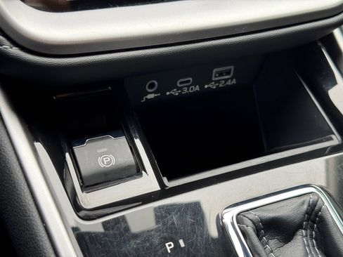 Used 2024 Subaru Legacy Premium image 24