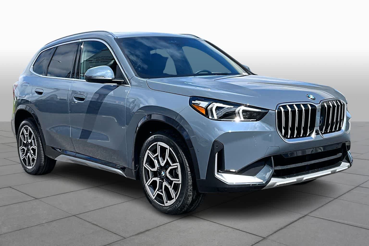 New 2026 BMW X1 xDrive28i w/ Technology Package AWD/4WD image 2