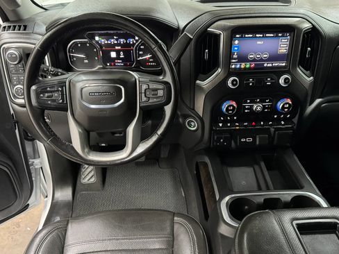 Used 2020 GMC Sierra 2500 Denali w/ Denali Ultimate Package AWD/4WD image 14