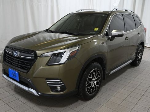 Used 2023 Subaru Forester Touring image 17