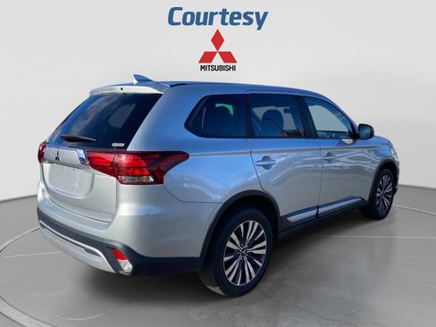 Used 2020 Mitsubishi Outlander ES AWD/4WD image 6