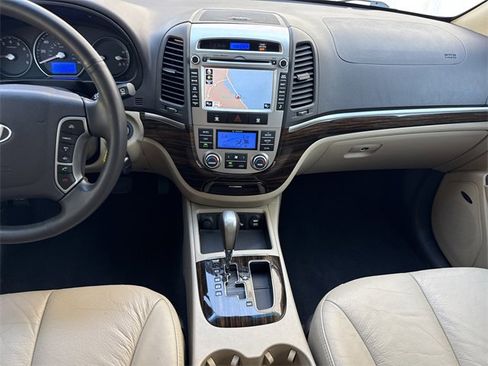 Used 2011 Hyundai Santa Fe Limited w/ Navigation Pkg 4 image 12