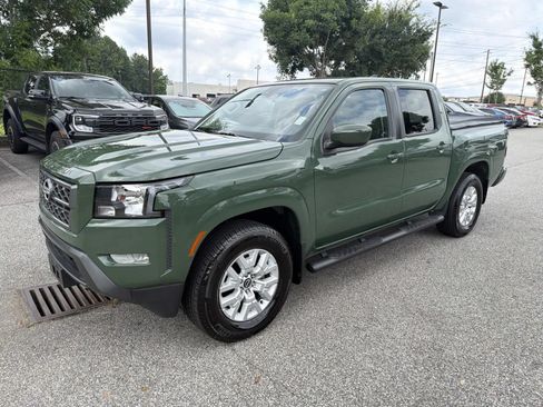 Used 2024 Nissan Frontier SV w/ SV Convenience Package AWD/4WD image 3