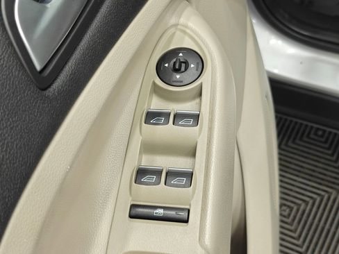 Used 2017 Ford Escape Titanium image 49