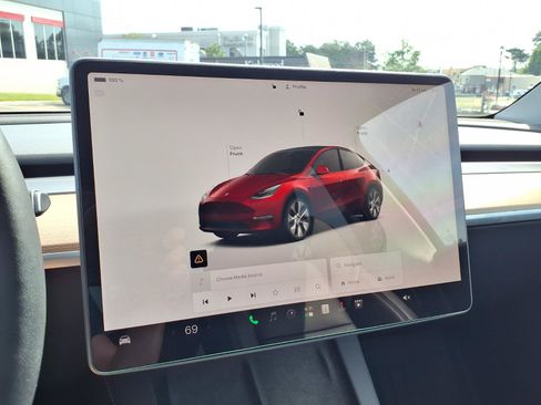 Used 2023 Tesla Model Y Long Range AWD/4WD image 7