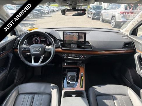 Used 2023 Audi Q5 2.0T Premium Plus w/ Premium Plus Package AWD/4WD image 7
