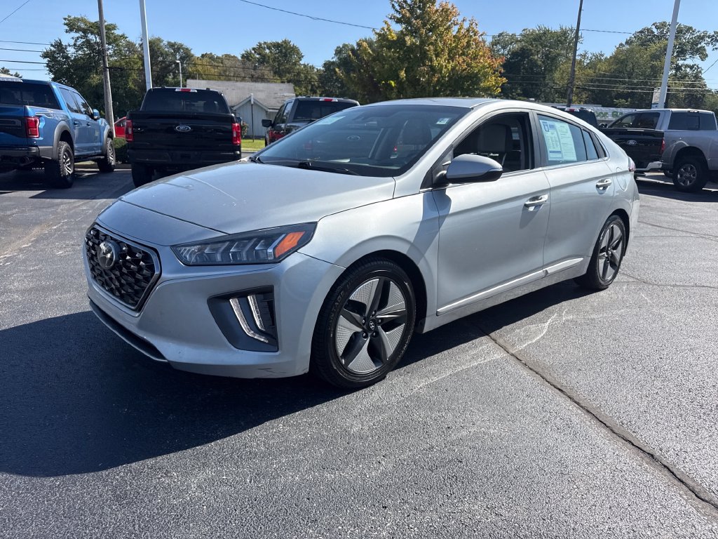 Used 2022 Hyundai Ioniq SEL FWD image 2