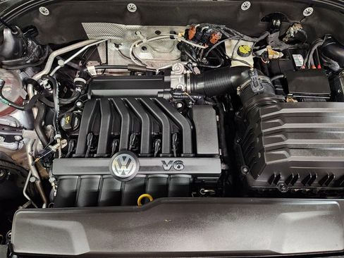 Used 2023 Volkswagen Atlas Cross Sport SE w/ Panoramic Sunroof Package image 52