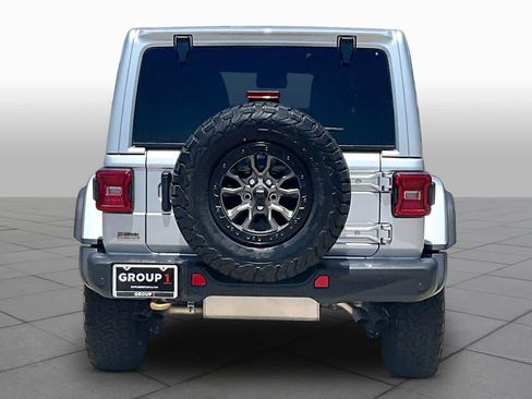 Used 2022 Jeep Wrangler Unlimited Rubicon AWD/4WD image 7