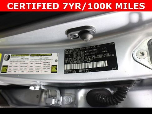 Used 2024 Toyota Corolla Cross SE image 28