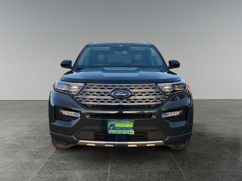 Used 2022 Ford Explorer Limited AWD/4WD image 2