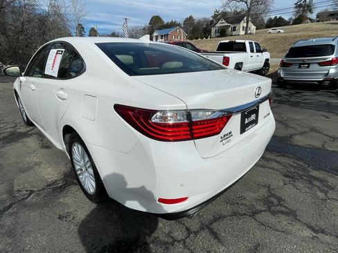 Used 2015 Lexus ES 350 w/ Luxury Package image 6