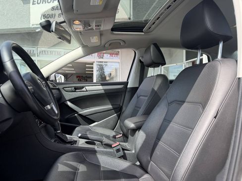 Used 2014 Volkswagen Passat 1.8T SE FWD image 19