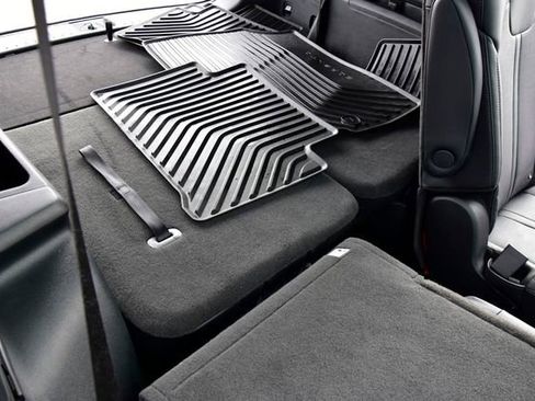 Certified 2025 Kia Sorento EX w/ EX Panoramic Sunroof Package image 15