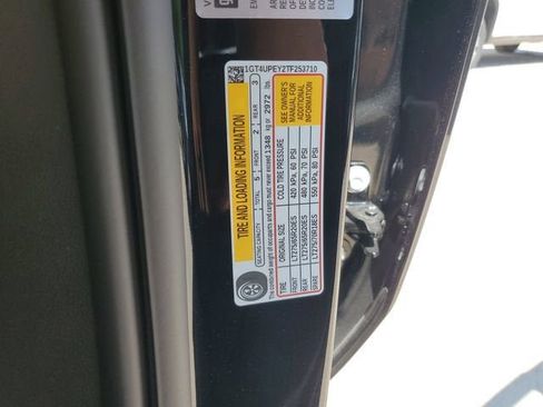 New 2026 GMC Sierra 2500 AT4 w/ AT4 Premium Plus Package AWD/4WD image 33