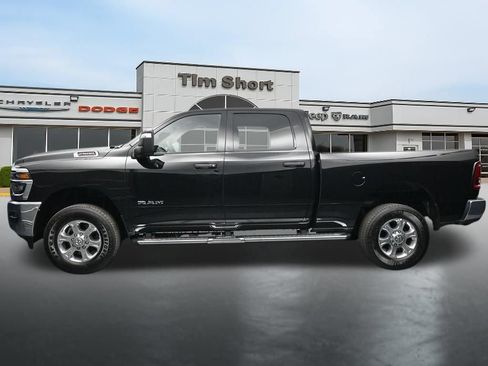 Used 2026 RAM 2500 Big Horn AWD/4WD image 2