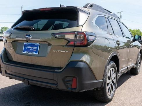 Used 2022 Subaru Outback Premium AWD/4WD image 6