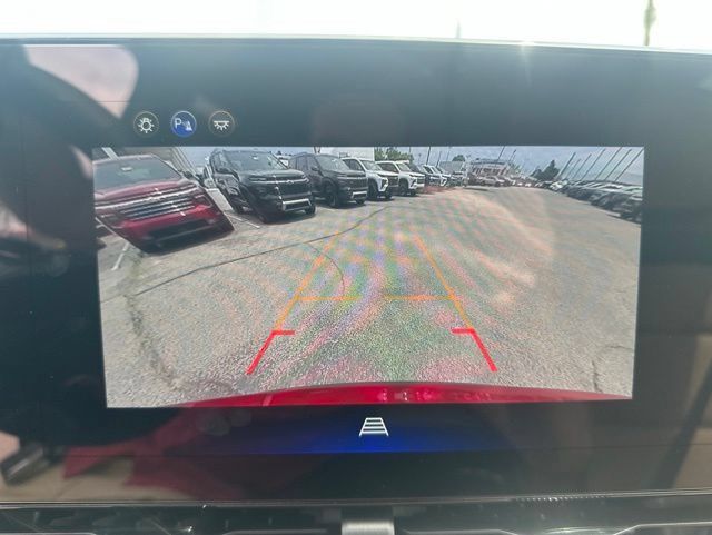 New 2026 Chevrolet Equinox ACTIV w/ Convenience Package III FWD image 24