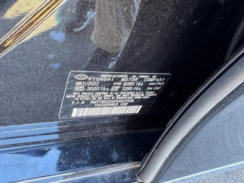 Certified 2023 Genesis G90 3.5T image 12