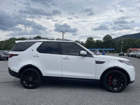 Used 2018 Land Rover Discovery HSE AWD/4WD image 7