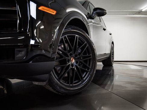 New 2026 Porsche Cayenne AWD/4WD image 12