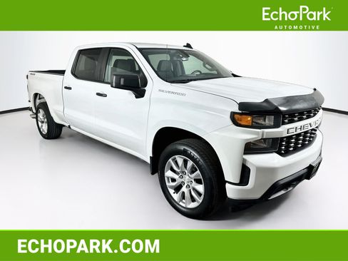 Used 2019 Chevrolet Silverado 1500 Custom w/ Custom Value Package AWD/4WD image 1