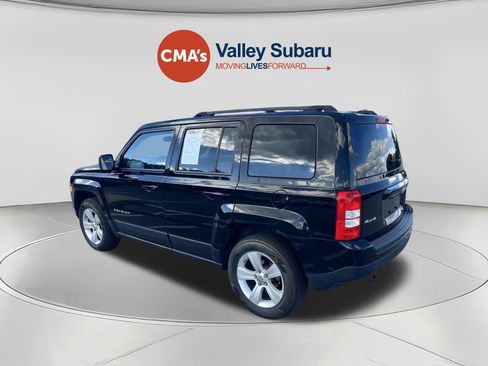 Used 2017 Jeep Patriot Sport w/ Power Value Group AWD/4WD image 3