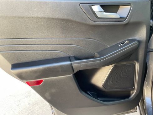 Used 2022 Ford Escape SEL FWD image 20