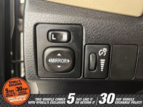 Used 2014 Toyota Corolla LE FWD image 24
