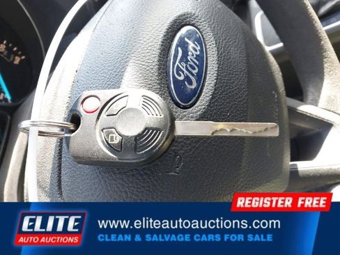 Used 2017 Ford Escape SE image 22