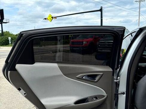 Used 2021 Chevrolet Malibu LS image 16