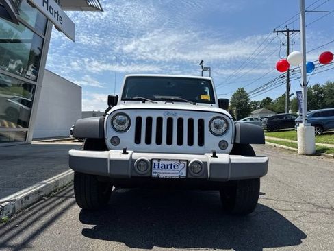 Used 2017 Jeep Wrangler Unlimited Sport w/ Quick Order Package 24S AWD/4WD image 4