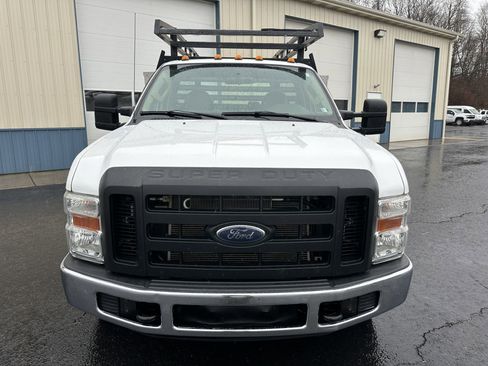 Used 2010 Ford F350 XL image 3