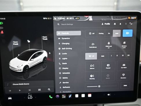 Used 2023 Tesla Model 3 Standard Range RWD image 10