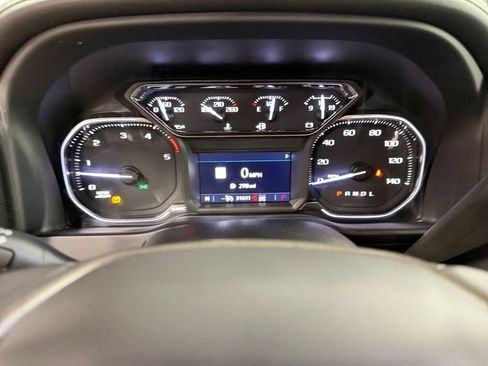 Used 2022 GMC Sierra 3500 AT4 w/ AT4 Preferred Package AWD/4WD image 33