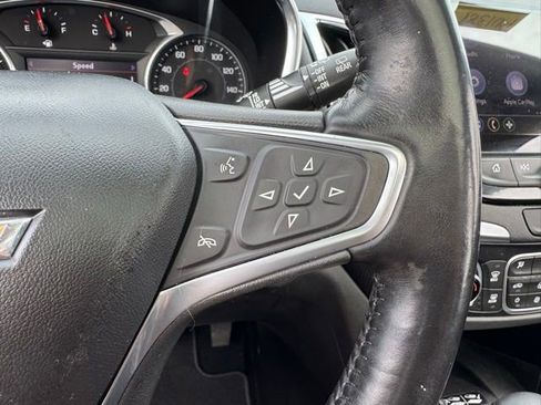 Used 2022 Chevrolet Equinox Premier image 23