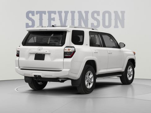 Used 2018 Toyota 4Runner SR5 Premium AWD/4WD image 2