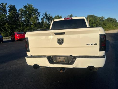 Used 2015 RAM 1500 Express AWD/4WD image 4