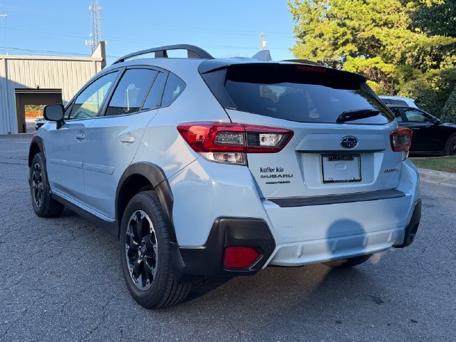 Used 2021 Subaru Crosstrek 2.0i Premium w/ Moonroof Package AWD/4WD image 3