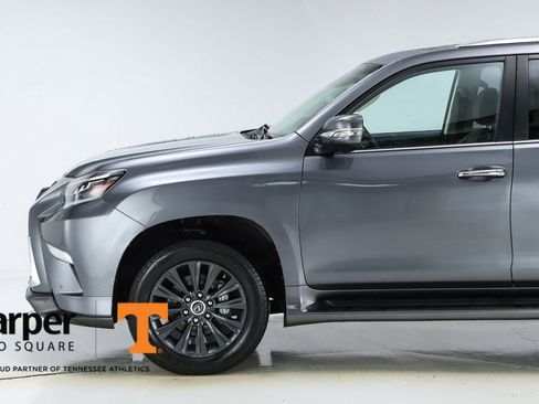 Used 2022 Lexus GX 460 Premium w/ Accessory Package image 42