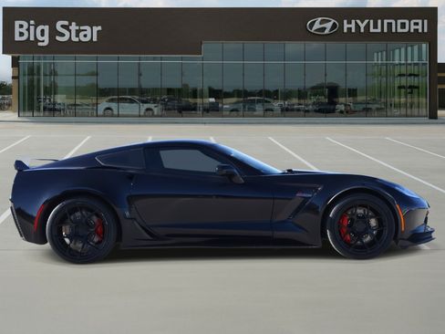 Used 2016 Chevrolet Corvette Z06 w/ 3LZ Preferred Equipment Group image 5