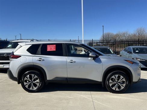 Certified 2023 Nissan Rogue SV image 3
