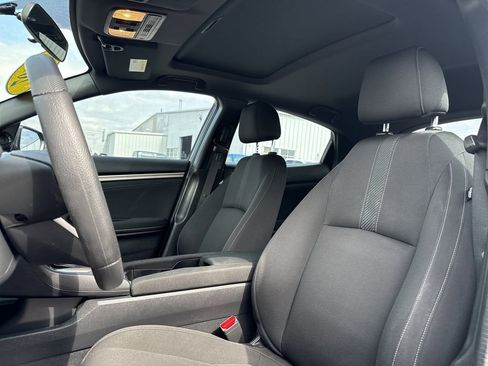Used 2018 Honda Civic EX image 11