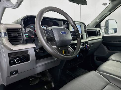 Used 2024 Ford F250 XL w/ FX4 Off-Road Package AWD/4WD image 19
