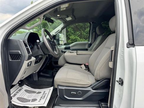 Used 2017 Ford F450 XLT w/ XLT Value Package AWD/4WD image 18