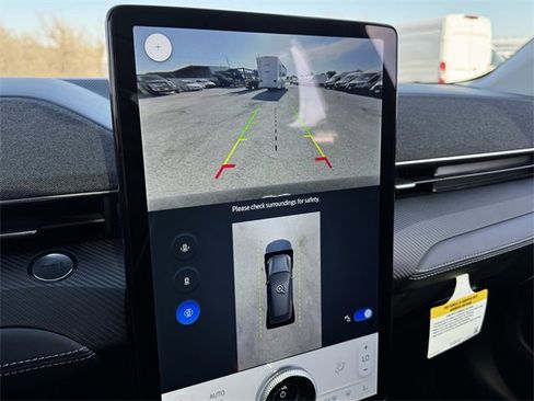 Used 2025 Ford Mustang Mach-E Premium image 18